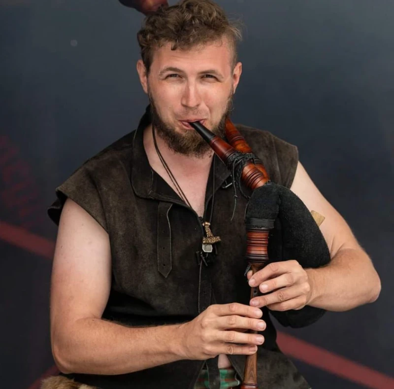 angus_mckinnon